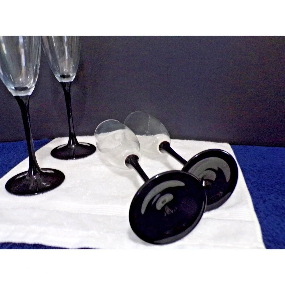Vintage Domino Luminarc Flutes Wine Glasses 6 oz Black Stem to Clear Set of 4